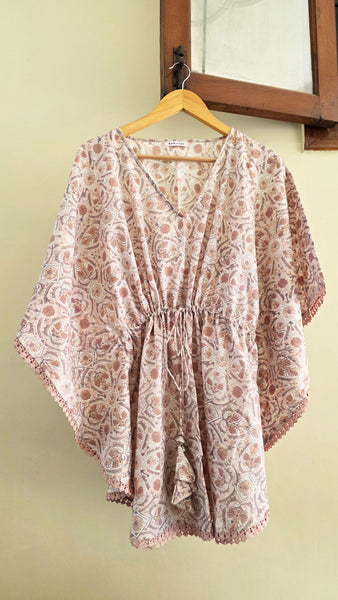 Short Kaftan, Botania